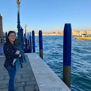 Meet your Posher, Samantha